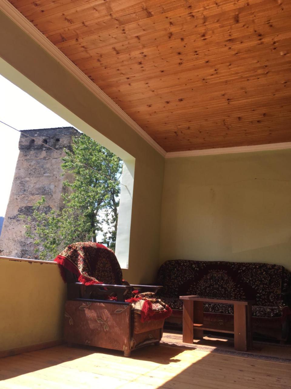 Shaulini Hotel Kashveti Kültér fotó